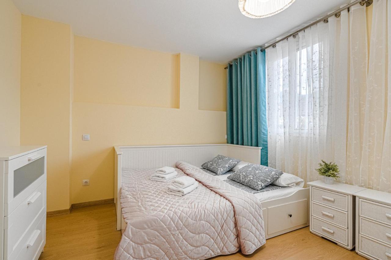 Yellow 3 Bedroom Large Apartment For 10 Guests Costa Adeje  Exterior photo