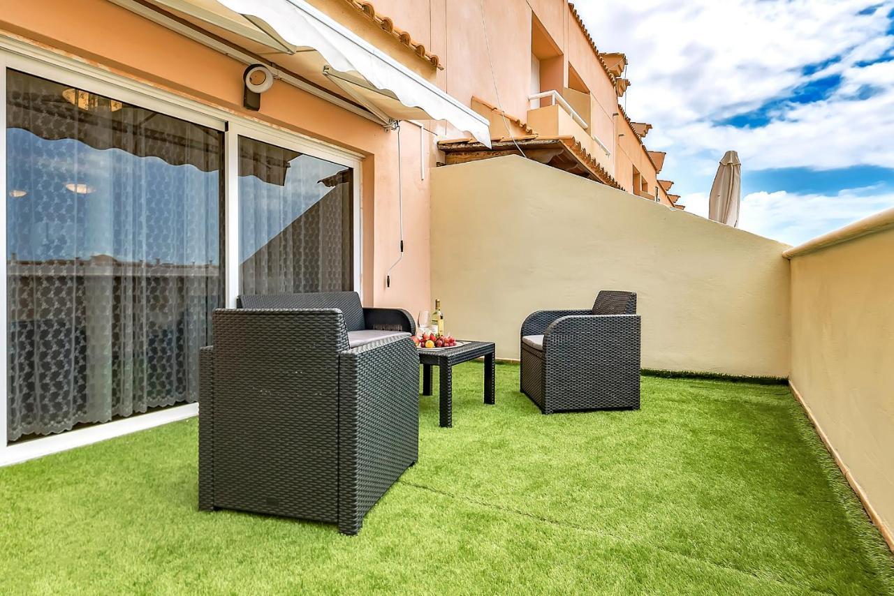 Yellow 3 Bedroom Large Apartment For 10 Guests Costa Adeje  Exterior photo